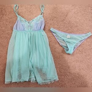 Victoria's Secret 2 pc. Chemise Set